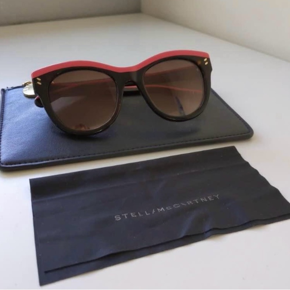 ❗️SOLD❗️Authentic Stella McCartney sunglasses.